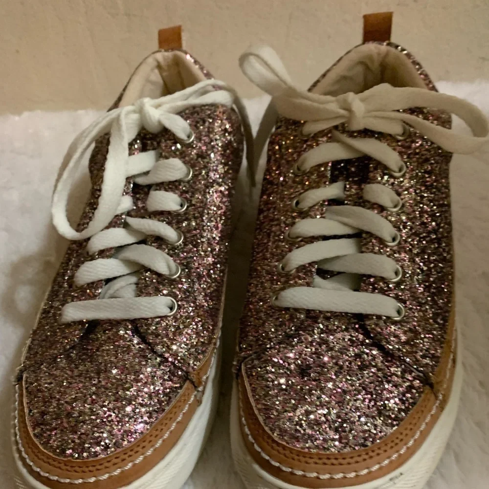 Not Rated Women's Metallic Chestnut Lace Up Shoes Size 8